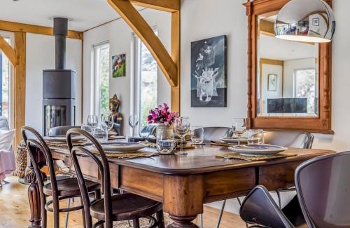South Hayling House | Hidden Gem by the Sea Pass The Keys