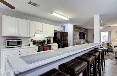 Heritage House | HIDDEN GEM! - CLOSE TO SEAWORLD AND LACKLAND AFB