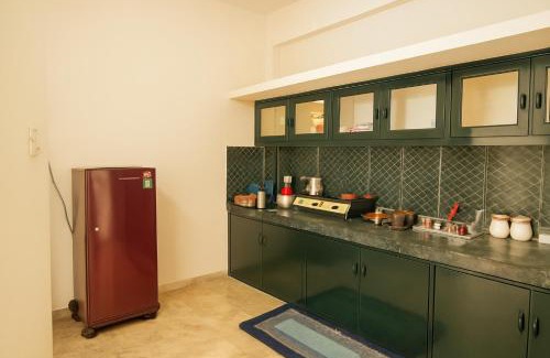 Banjara Hills Apartment | Hidden Gem - Fully Furnished 1BHK with Café Lights & Canopy, AC & Fast Wifi