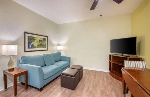 West Kissimmee Hotel | Hidden Gem in Celebration! Full Kitchen, Outdoor Pool, Free Shuttle!