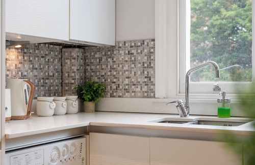 Somers Town Apartment | Hidden Gem in Central Location - Beautiful 2 bed