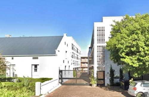 Stellenbosch Central Apartment | Hidden Gem in Historic Stellenbosch