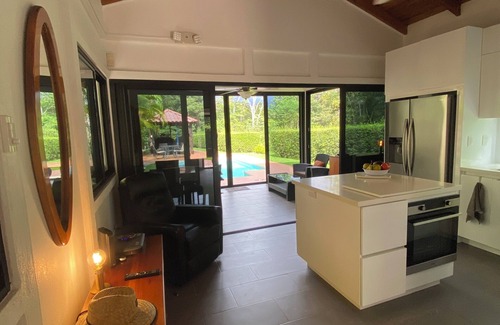 Playa Tortuga House | Hidden Gem in Ojochal - Walking distance to everything!