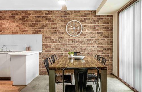 Woonona House | Hidden Gem In Woonona
