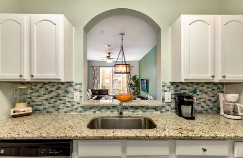 Windsor Hills Condo | Hidden Gem less than 2 miles to Disney! NEW FLOORS and much more! 2 bed/2 bath
