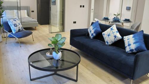 Chinatown Apartment | Hidden Gem of City Center
