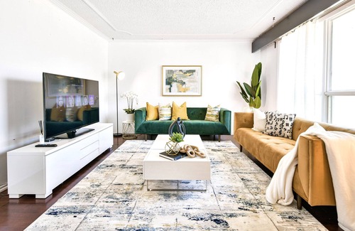 East Kildonan House | Hidden Gem: stylish 5BDRM w/Brand New Spa Hot tub