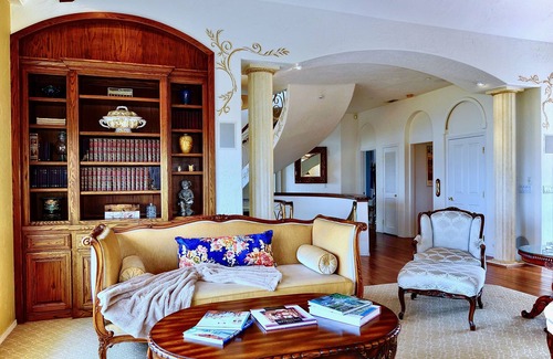 Lake Elsinore House | "HIDDEN GEM" WITH BREATHTAKING PANORAMIC VIEWS OF LAKE, CITY & MOUNTAINS!!