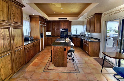 Lake Elsinore House | "HIDDEN GEM" WITH BREATHTAKING PANORAMIC VIEWS OF LAKE, CITY & MOUNTAINS!!