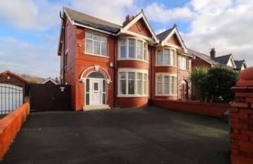 South Shore Apartment | Hidden Gem with parking Short walk to Pleasure Beach