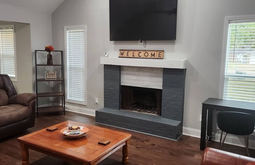 Jackson House | Hidden GemnNewly renovated 3 bedroom 2 bath home. Relax and enjoy your stay.