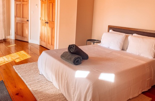 Baptistown House | Hidden Haven Retreat-Luxury Awaits