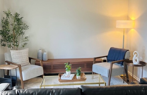Durham Apartment | Hidden In Plain Sight, just minutes away from Duke University/Hospital!