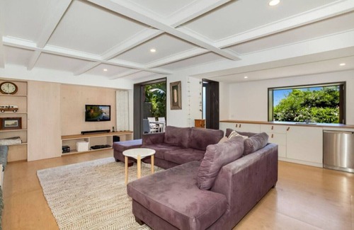 Newport House | Hidden Oasis - Ocean Views