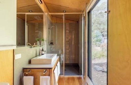 Police Point Cottage | Hidden on Huon, exclusive getaway