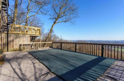Enola House | Hidden Overlook - 2BR Fast Wi-Fi