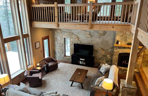 Eagle River House | Hidden River Lodge