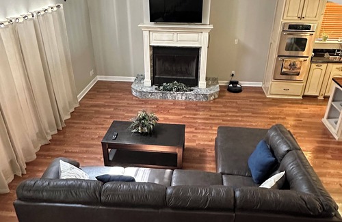 Biloxi House | Hidden Treasure Charming 4-bedroom river house on the Biloxi Rivern