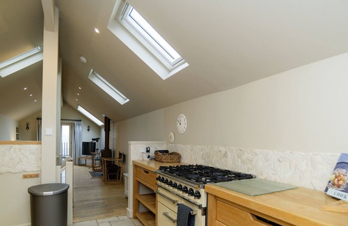 Salcombe House | Hidden Treasure - Estuary View, Stylish, Garden