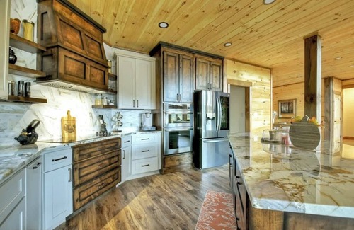 Unaka Cabin | Hidden Valley Hideaway | Free Night Offer!
