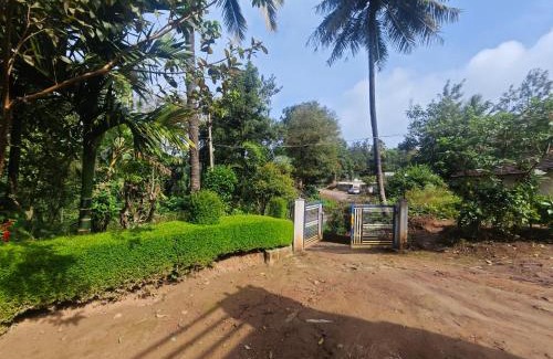 Somvarpet House | Hide and Sleep Homestay
