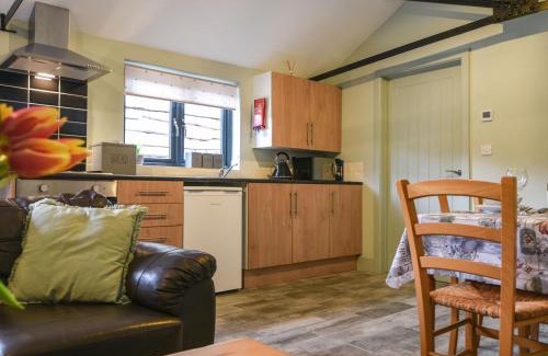 Raymonds Hill House | Hideaway at Coomb Bank Farm