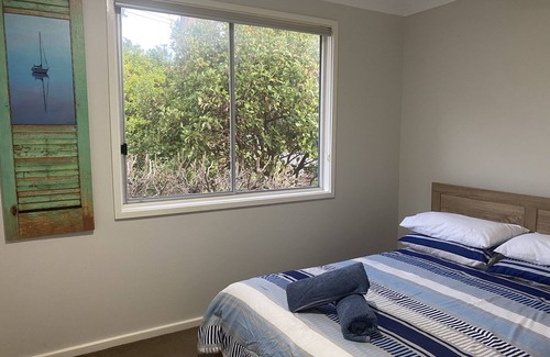 Nords Wharf House | Hideaway By The Lake - The perfect lakeside holiday location!n
