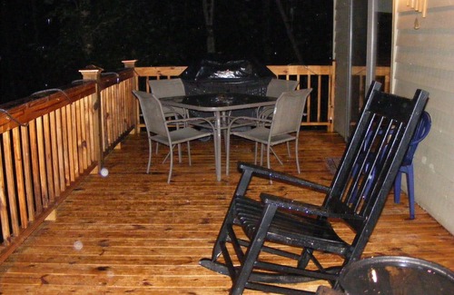 Unaka Ski Chalet | Hideaway Chalet at Lake Hiwassee Bear Paw