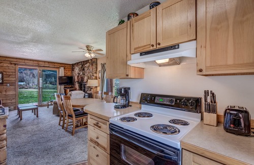 Clark Cabin | Hideaway - Cozy cabin in the great outdoors