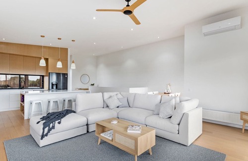Port Fairy House | Hideaway on Philip - Coastal Retreat perfect for families and groups of Friends making memories!