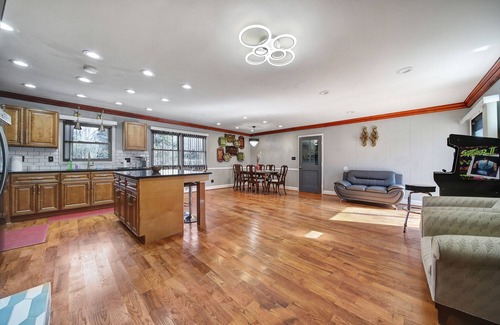Charlotte House | Hideaway Ranch 10 Min to Uptown Charlotte