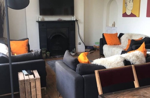 Cotham House | higgihaus #46 Beautifully Appointed 5-Bedroom Victorian House