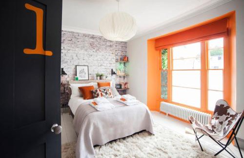 Bristol House | higgihaus 46 Beautifully Appointed 5 Bedroom Victorian House Sleeps 5-14