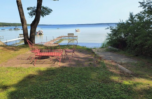 Higgins Lake House | Higgins Lake Gem - One Of A Kind Lake Front