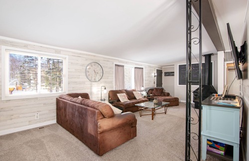 Higgins Lake House | Higgins Lake - plenty of space for any and all activities