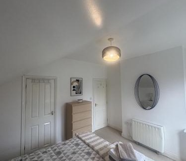 Royal Tunbridge Wells Apartment | High Brooms Suite