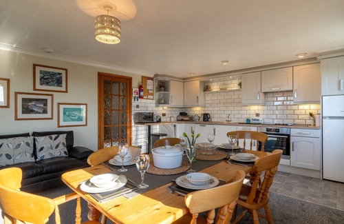 Kendal Cottage | High Butterbent Cottage - Rural cottage that sleeps 6 guests in 3 bedrooms
