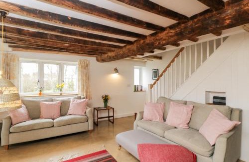 Witney House | High Cogges Farm Holiday Cottages
