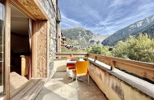 Champagny-en-Vanoise Apartment | High comfort accommodation, swimming pool, view
