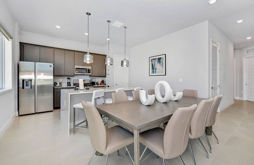 Reunion Hotel | High-comfort Condo near Disney with Resort & Waterpark Access - B50-113
