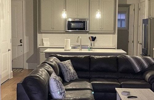 Wrightsville Beach Condo | High-End Gorgeous Wrightsville Beach Condo steps from the Ocean. Great View!