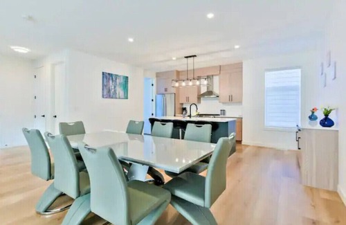 Mount Pleasant House | High End Inner-city Luxury Home