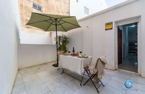 La Trinidad Apartment | High-End Premium Studio with Terrace - Malaga Center