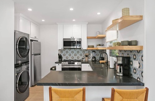 Hillcrest Apartment | High End Renovated Entire Spanish Style Hillcrest