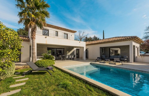 Plan-de-la-Tour Villa | High-end villa with heated outdoor pool and heated indoor pool St Tropez