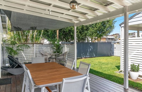 Yamba House | High Fives | In The Heart of Town and Pet Friendly