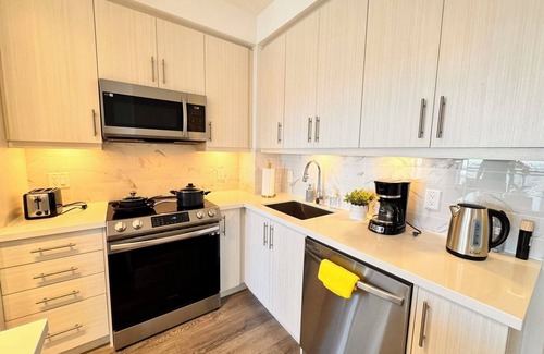 Bayview Glen Apartment | High Floor View ‧ Pool & Gym ‧ Close to Shopping