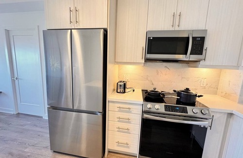 Bayview Glen Apartment | High Floor View ‧ Pool & Gym ‧ Close to Shopping