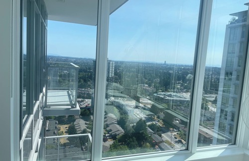 Surrey Apartment | High Level New 2 BR near Skytrain with Great View