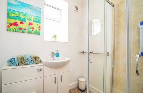 Exeter Cottage | High Meadow is a great base to explore Devon or visit Exeter.